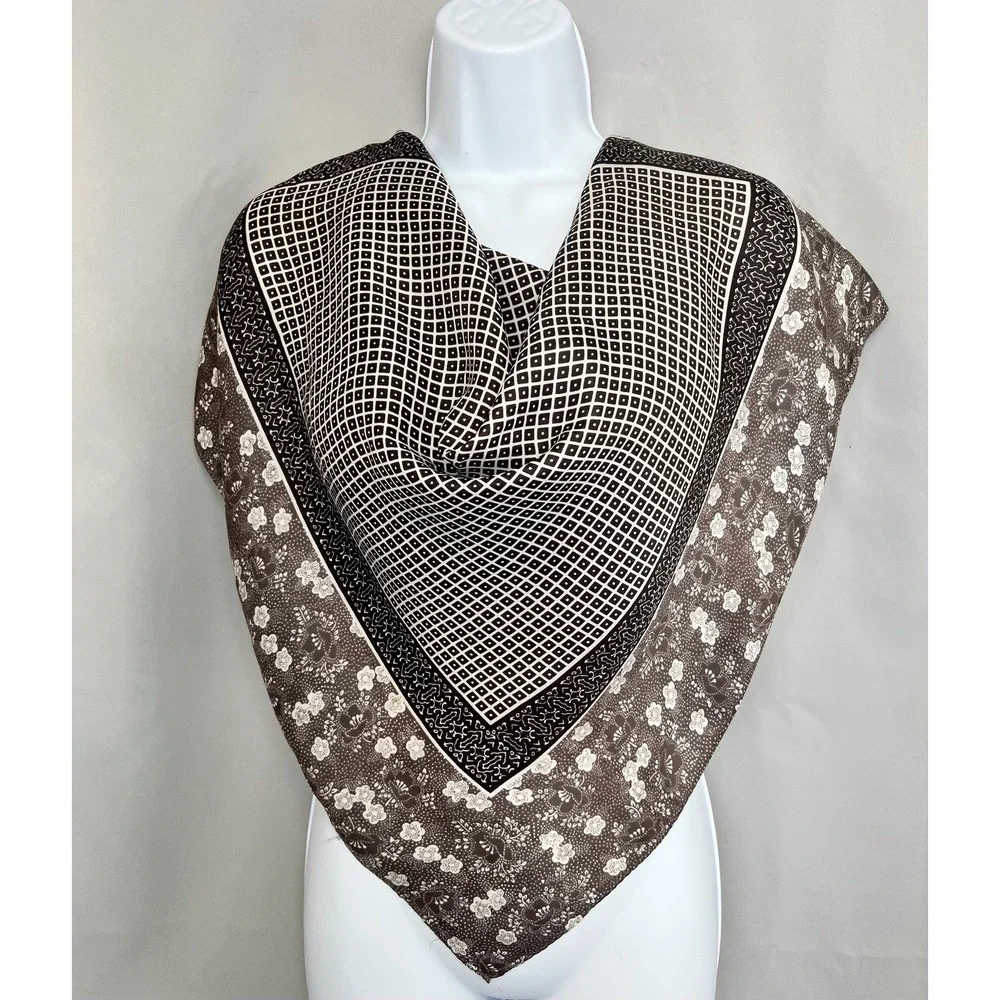 Vintage Fast Color Brown WPL 209 Geometric‎ / Floral Bandana 27